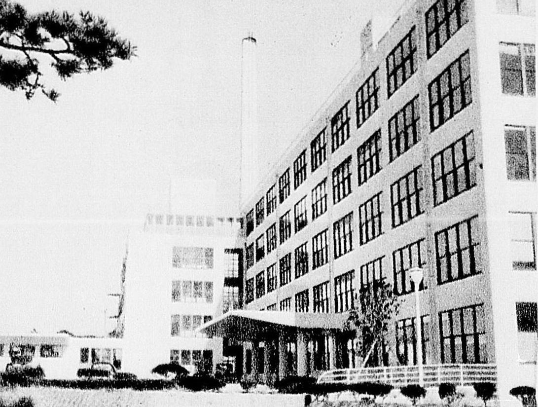 Unidentified hospital in Japan, Djawa Baroe, Vol. 1, Iss. 11 (1943-06-01), p22